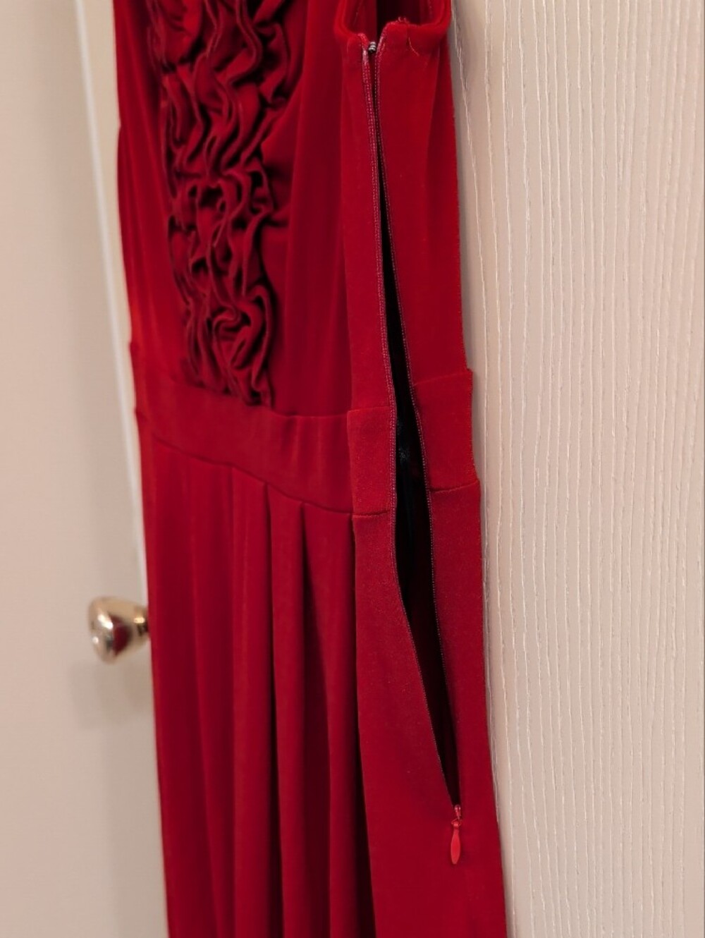 Signature by Sangria Red Sleeveless Ruffle Front Midi Dress Size 8 Petite - Picture 5 of 12